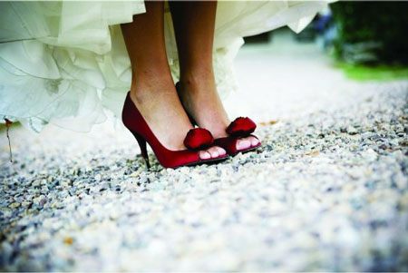 Color en tus zapatos de bodas